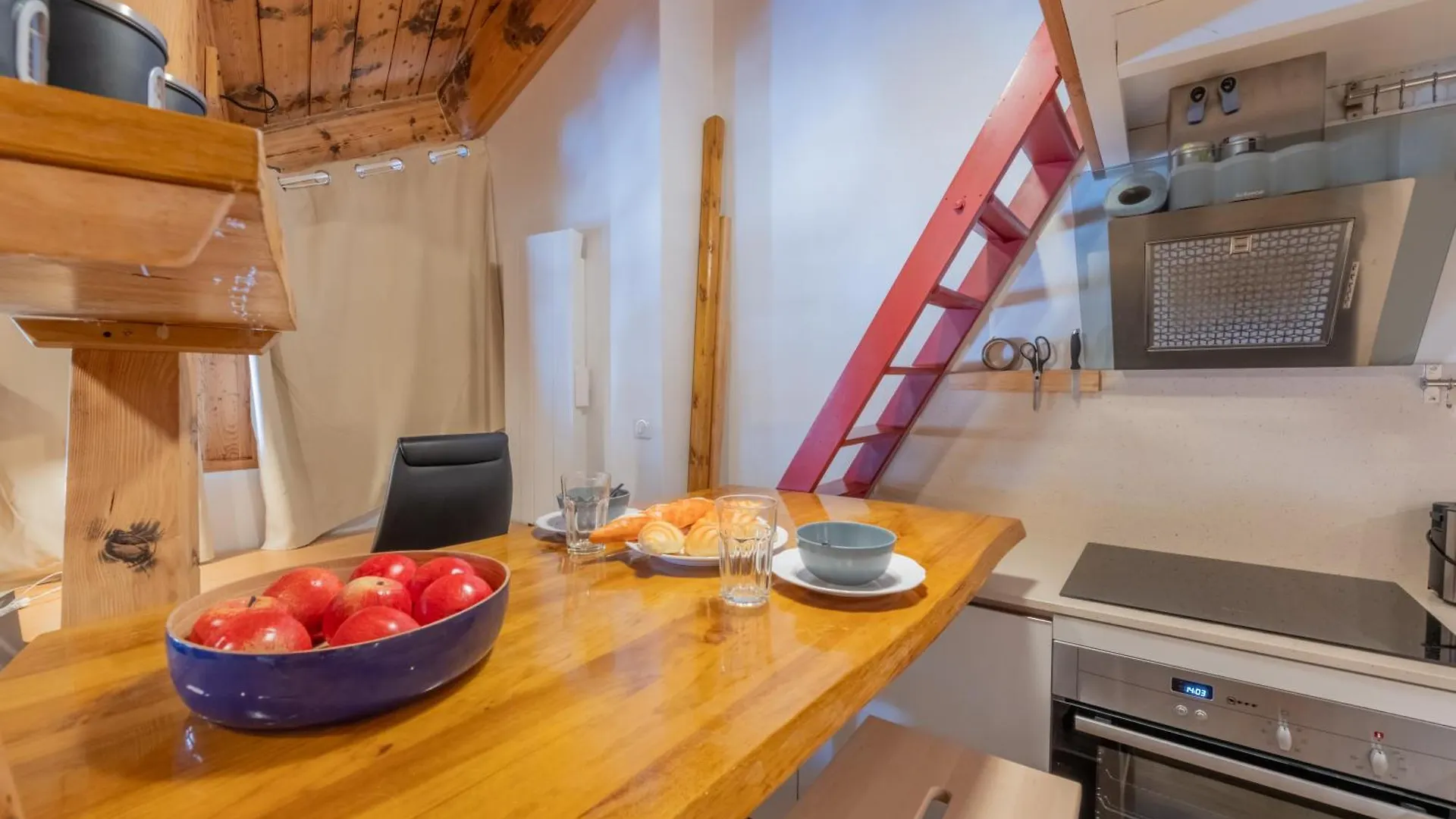 Residence Grand Roc - Ancolies 348 - Happy Rentals Chamonix